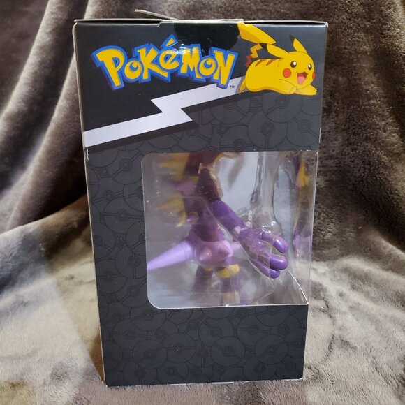 Jazwares Pokemon Select Toxicity Trainer Team Series Action Figure - Picture 5 of 7